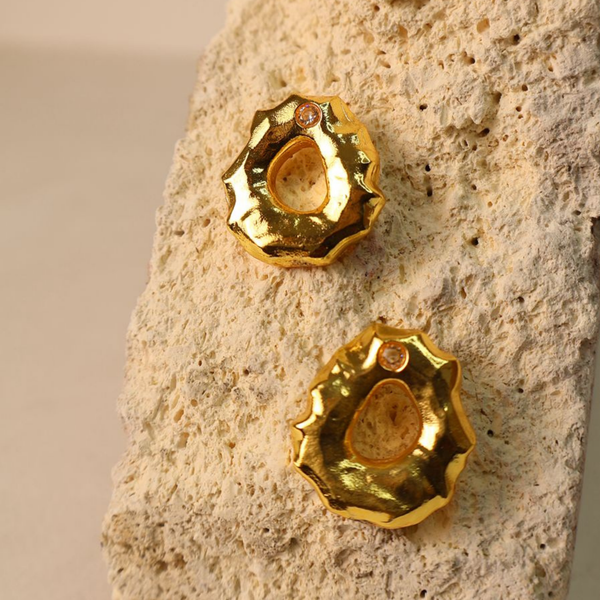 Aretes Roca Circón