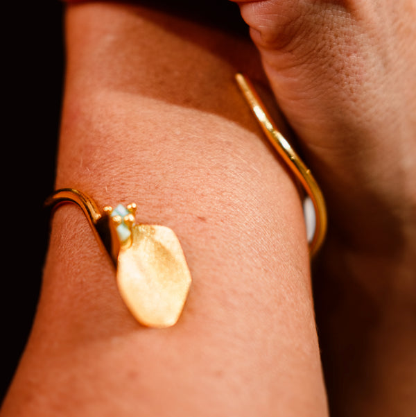PULSERA NATURALEZA EN BRUTO ESMERALDA