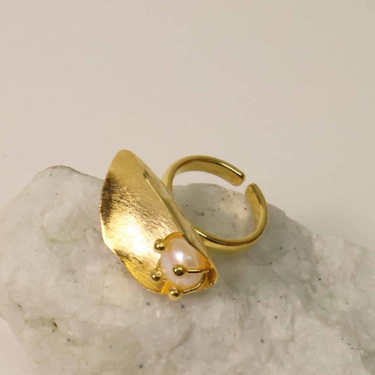 Anillo Naturaleza en bruto Perla