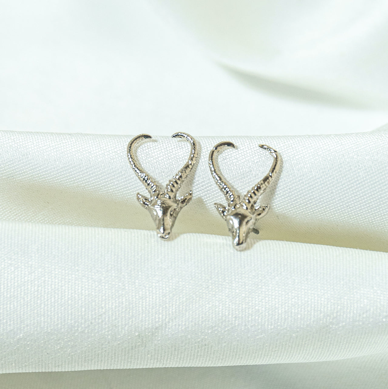 Aretes Gacela Pequeños