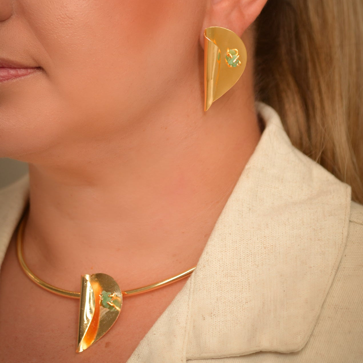 CHOKER HOJA DORADA